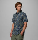 Columbia Men's Wild Cast Collegiate Navy Seasirens SS Shirt