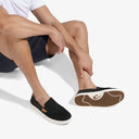 OluKai Men's Lae'ahi Nui Black Tan Shoe