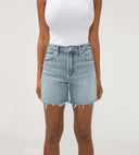 Silver Jeans Ladies Indigo Highly Desirable Long High Rise 90s Fit Short