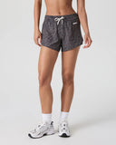 Vuori Ladies Chia Stucco Clementine 4" Short