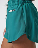 Vuori Ladies Ivy Clementine 4" Short 2.0
