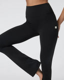Vuori Ladies AllTheFeels Black Slim Flare