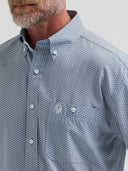 Wrangler Men's George Strait Performance Blue Fan Button Down Shirt